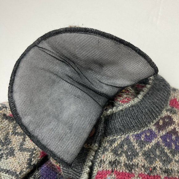 Iva Knight 100 % New Wool Cardigan Sweater - No Size Tag - Picture 4 of 4